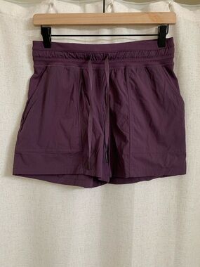 Lululemon Dance Studio High Rise Shorts 3.5” Grape Thistle Size 6